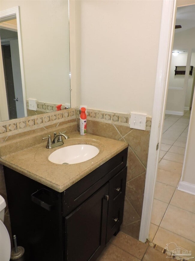 Building Photo - 4407 Eastpointe Dr