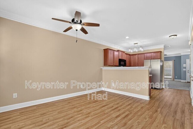 Building Photo - 3779 Shadow Ridge Dr