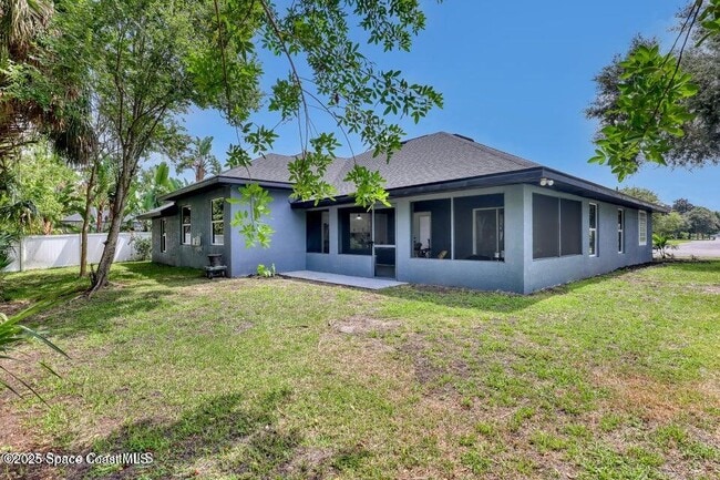 Building Photo - 2559 Christopher Dr