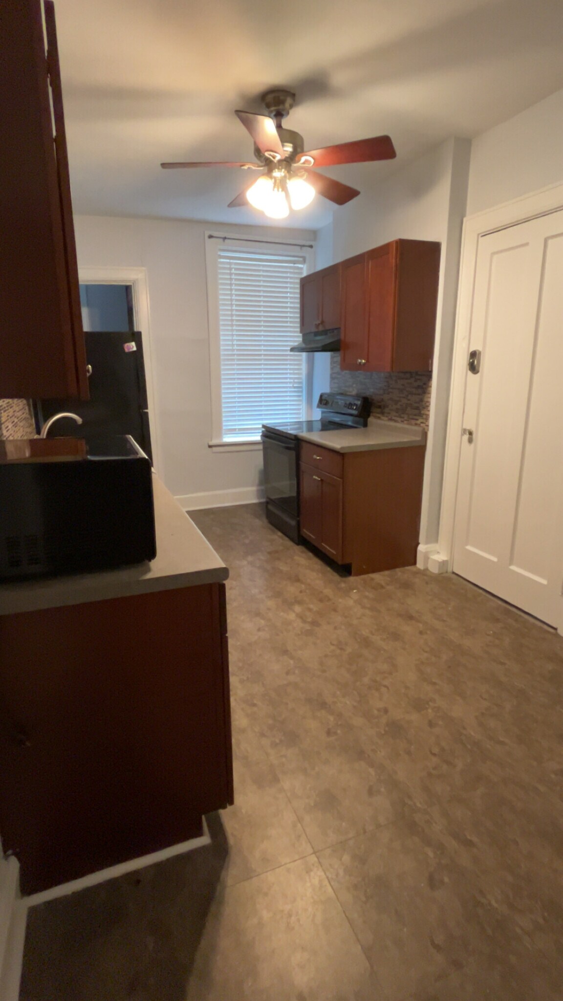 Building Photo - 3896 Reading Rd