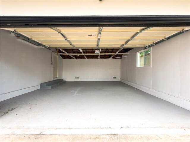 Building Photo - 5506 Cll De Ricardo