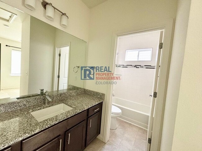 Building Photo - 4662 High Mesa Cir