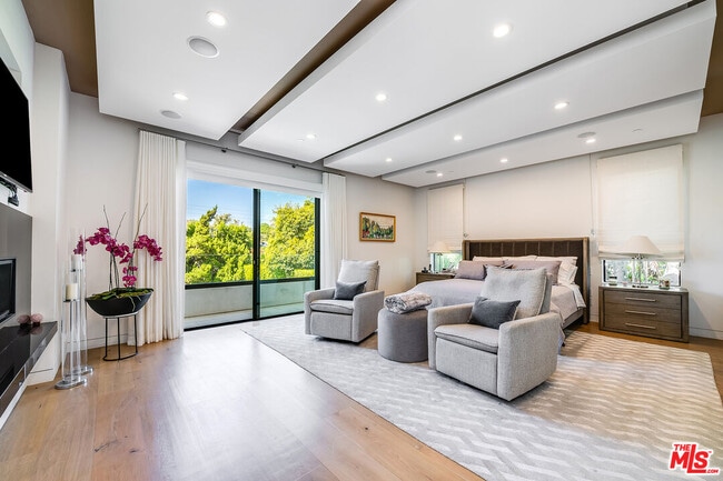 Building Photo - 5101 Rubio Ave