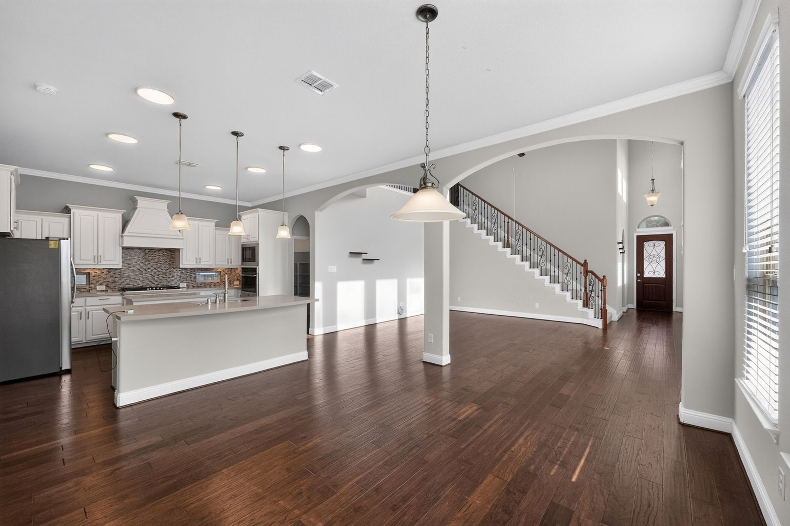 Building Photo - 3716 Carlsbad Way