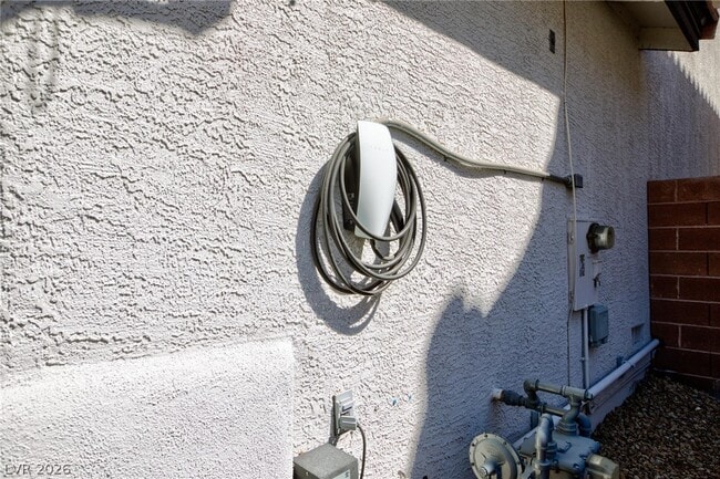 Building Photo - 10378 Grizzly Forest Dr