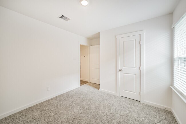 Building Photo - 8039 Marconi Corsco Dr