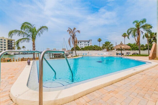 Building Photo - 255 Dolphin Point