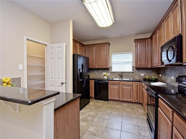 Building Photo - 1005 Big Spring Dr