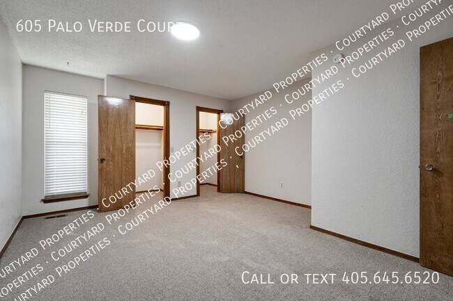 Building Photo - 605 Palo Verde Ct