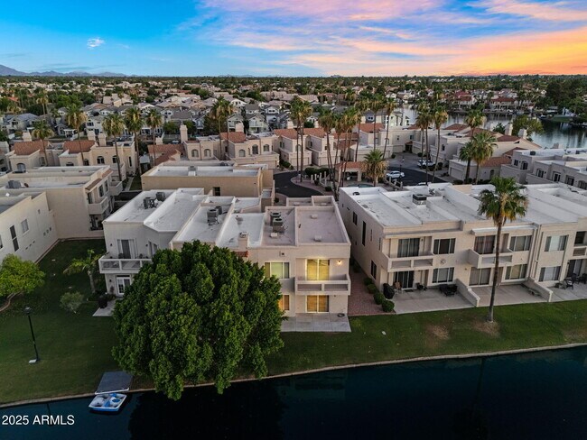 Building Photo - 1414 W Coral Reef Dr