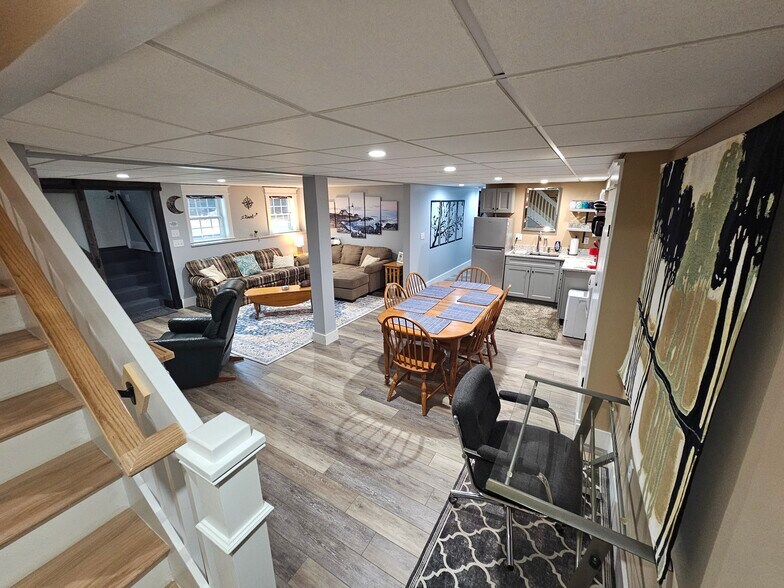 Building Photo - 435 High St