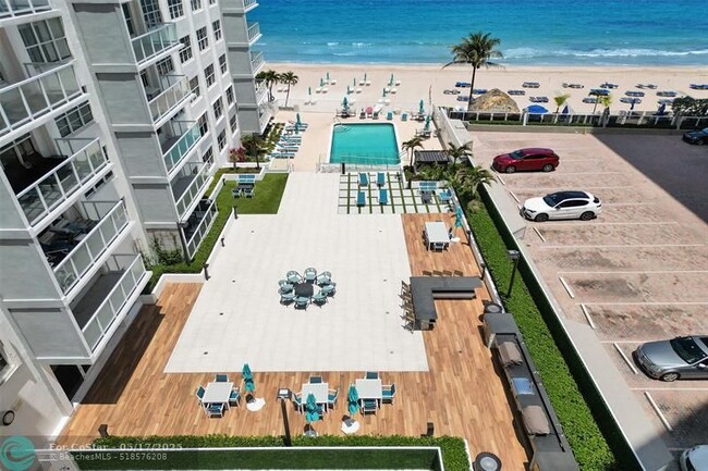 Building Photo - 3750 Galt Ocean Dr
