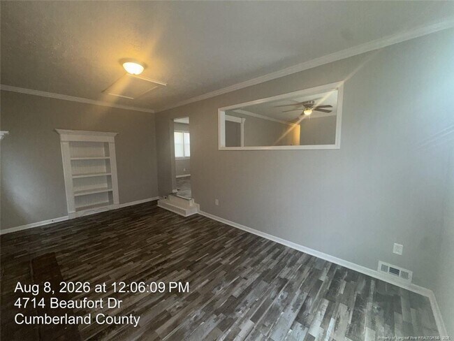 Building Photo - 4714 Beaufort Dr