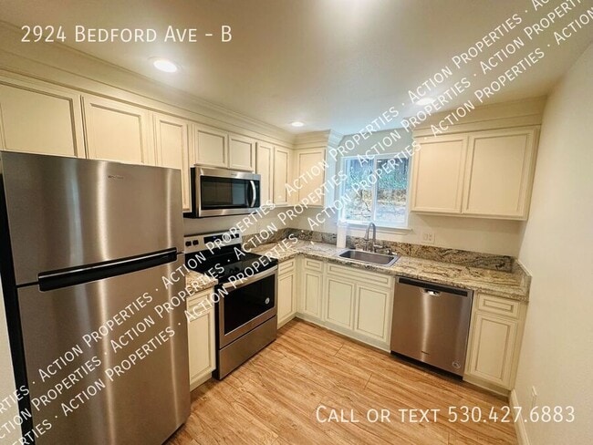 Building Photo - 2924 Bedford Ave