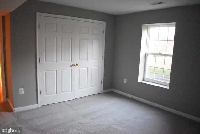 Building Photo - 29 Snow Dr