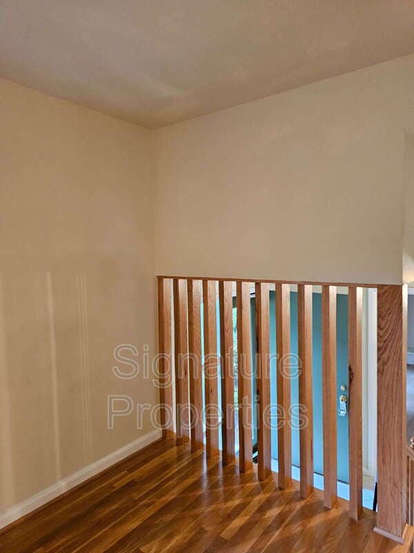 Building Photo - 8402 Kalb Rd
