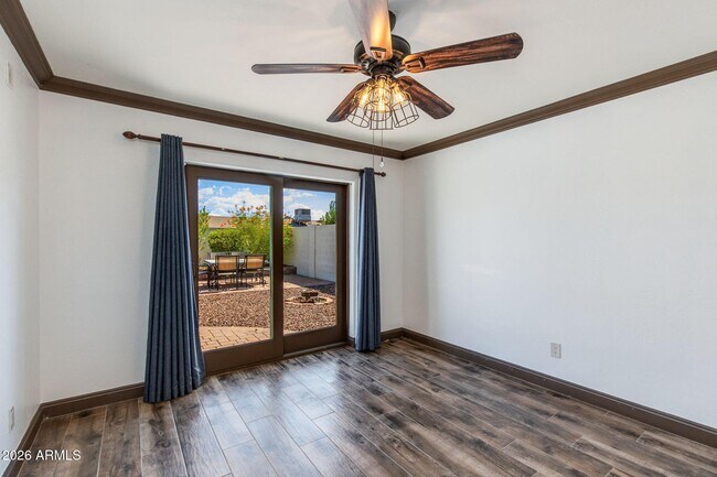 Building Photo - 2429 E Dahlia Dr