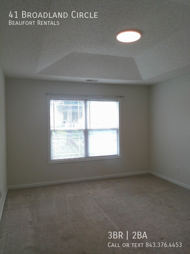 Building Photo - 41 Broadland Cir