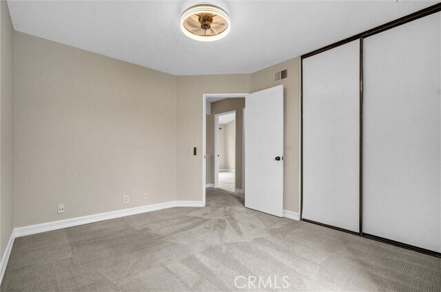 Building Photo - 401 Deerfield Ave