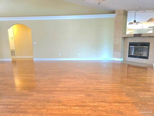 Building Photo - 6057 Paige Pointe Dr