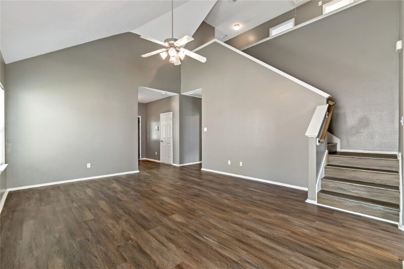 Building Photo - 866407559 A