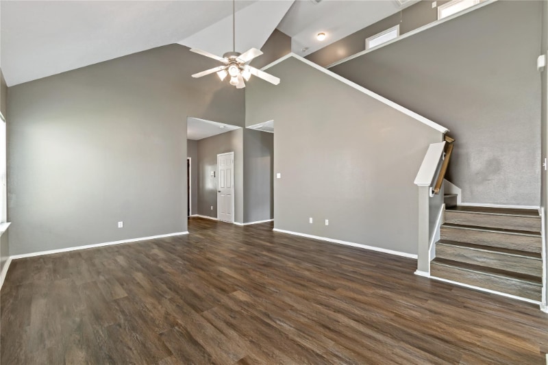 Building Photo - 598664075 A