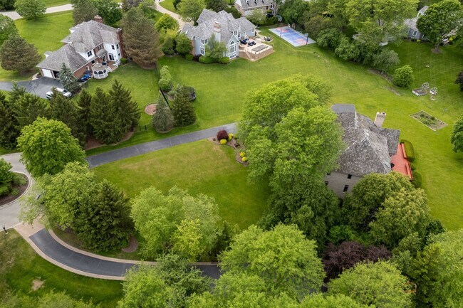 Building Photo - 5420 Belmont Ct