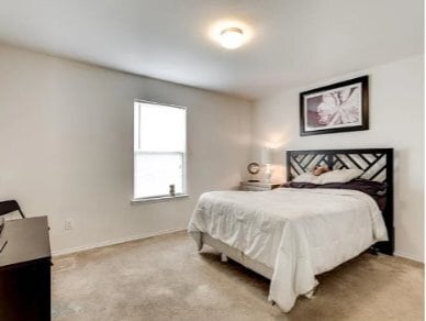 Building Photo - 2205 Sims Dr