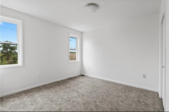 Building Photo - 2935 Devlin St