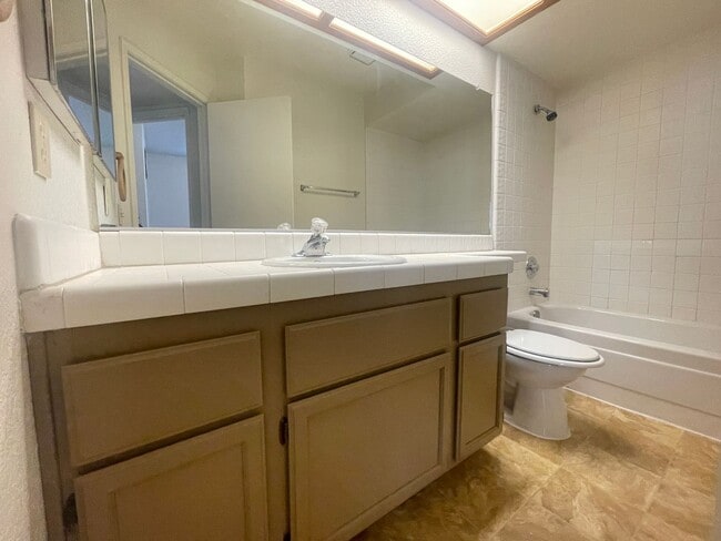 Building Photo - 3209 Ventana Hills Dr