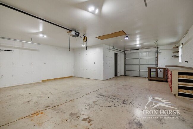 Building Photo - 501 Spratlin Dr