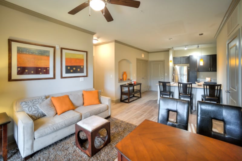 Building Photo - 6520 Jamail Dr