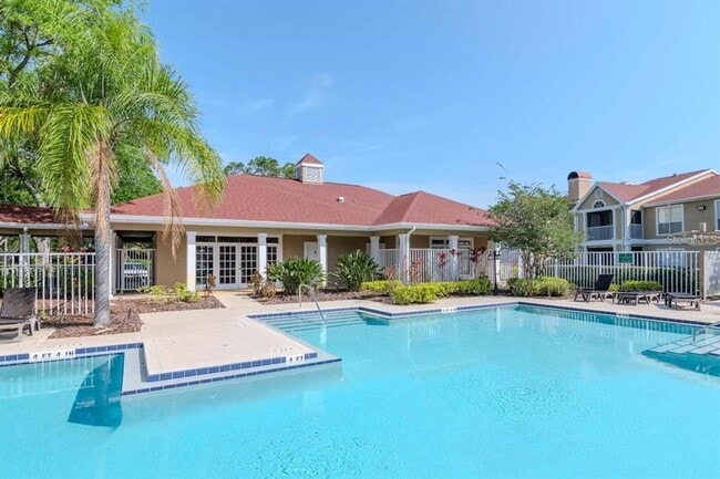 Building Photo - 9481 Highland Oak Dr