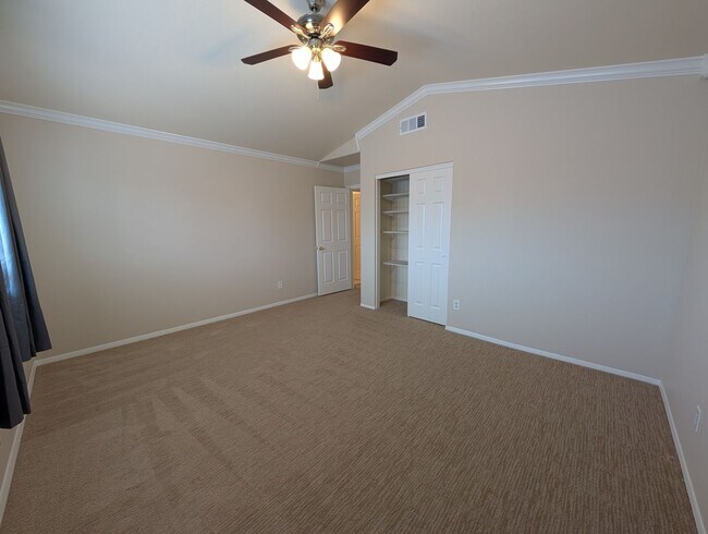 Building Photo - 15219 S 47th St