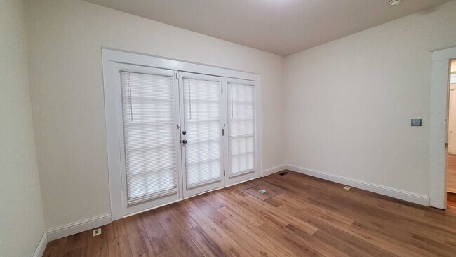 Building Photo - 1720 N Pearl St