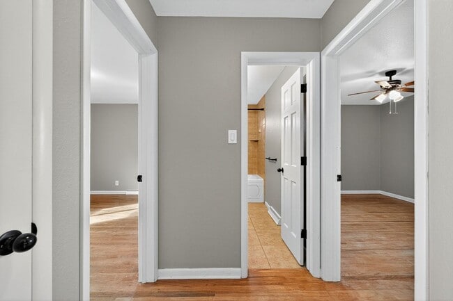 Building Photo - Charming 2BR House in Erie