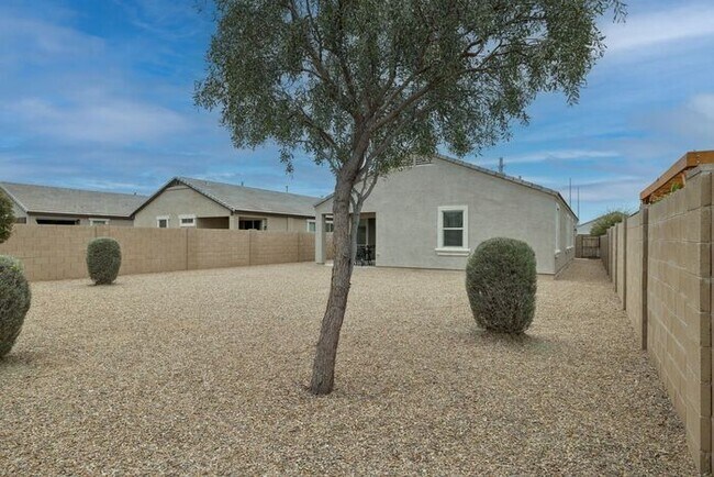 Building Photo - 19765 N Tammy St