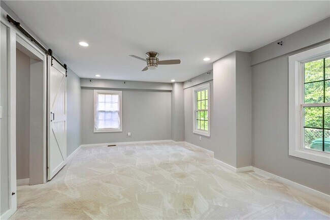 Building Photo - 3207 Bobbie Ln