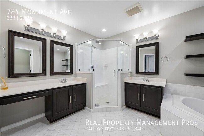 Building Photo - 784 Monument Ave