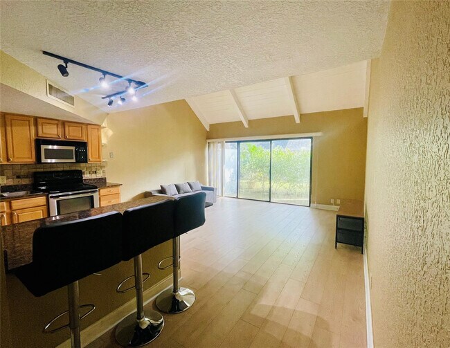 Building Photo - 57 Deer Creek Rd