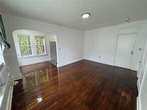 Building Photo - 177 NE 50th St