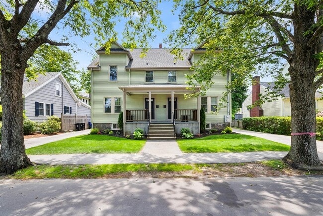 Primary Photo - 111 Pleasant St