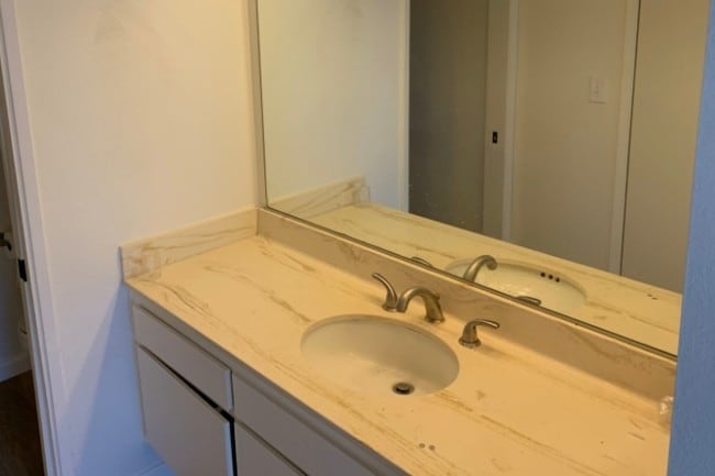 Building Photo - 11610 Moorpark St