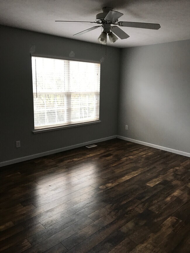 Living room - 320 Chilhowee School Rd