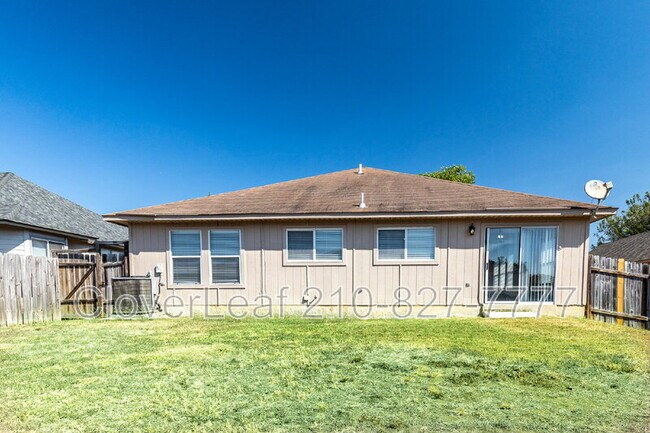 Building Photo - 1116 Stone Branch