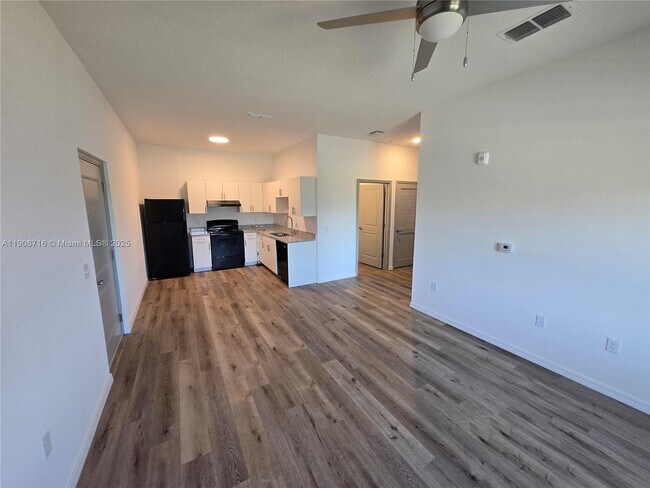 Building Photo - 1481 Hawk Trce Lp