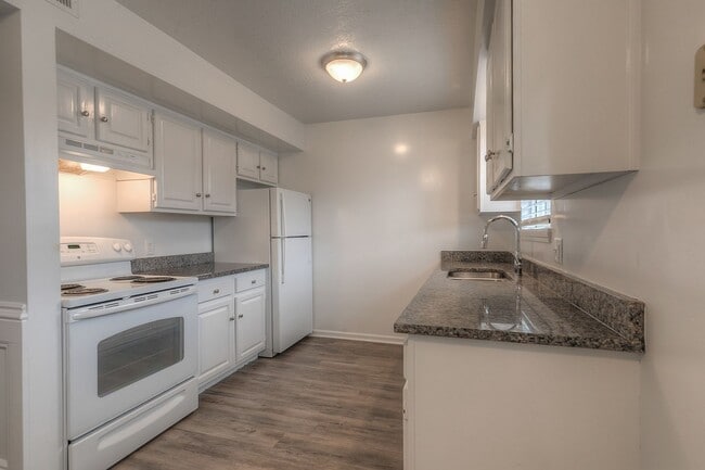 Building Photo - 4420 Jarboe