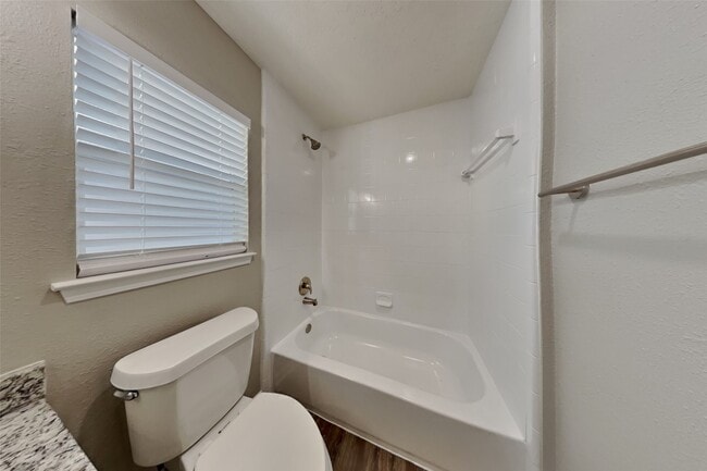 Building Photo - 20427 Blue Beech Dr