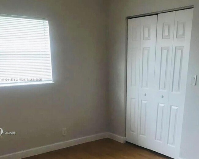 Building Photo - 859 NW 46th Ave