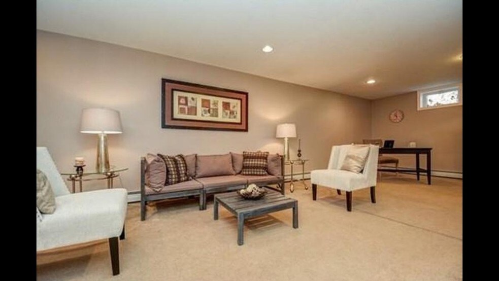 Walkout Finished Basement - 112 Salem St